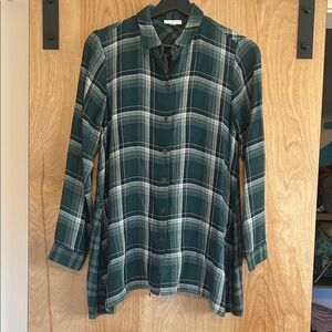 J. Jill flowy Green Plaid Top